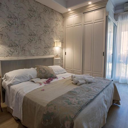 Hotel Mocambo Piscina E Spiaggia San Benedetto del Tronto Luaran gambar