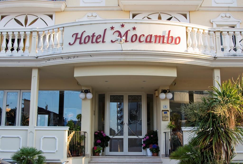 Hotel Mocambo Piscina E Spiaggia San Benedetto del Tronto Luaran gambar