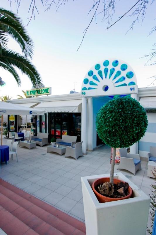 Hotel Mocambo Piscina E Spiaggia San Benedetto del Tronto Luaran gambar