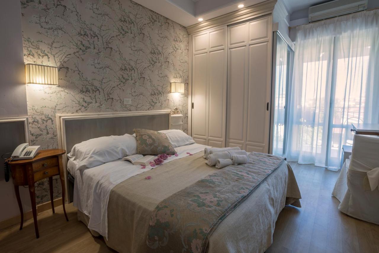 Hotel Mocambo Piscina E Spiaggia San Benedetto del Tronto Luaran gambar
